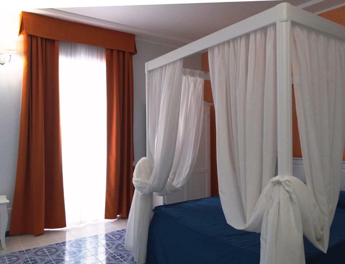 Odysseus Hotel Lipari  Exterior photo