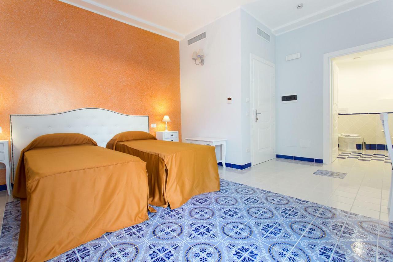 Odysseus Hotel Lipari  Exterior photo