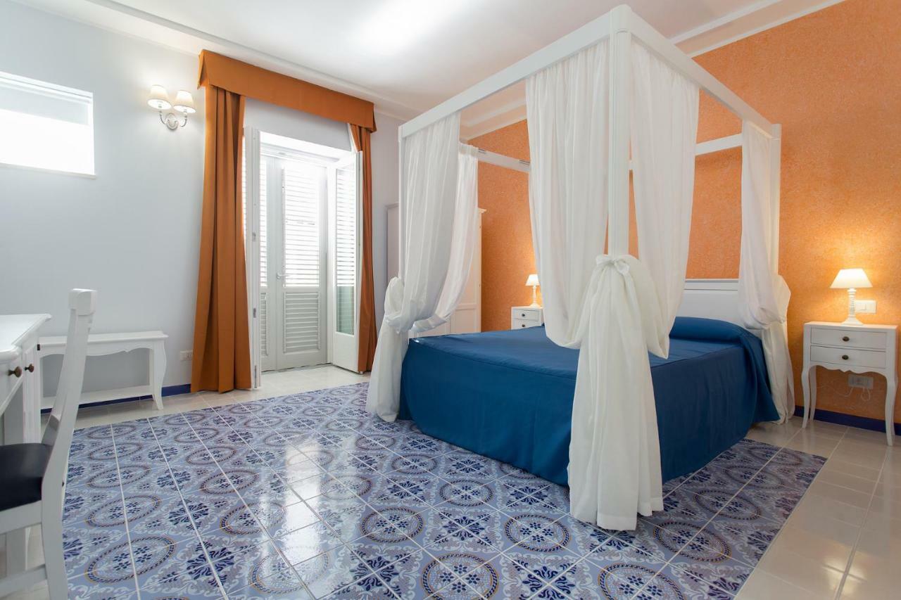 Odysseus Hotel Lipari  Exterior photo