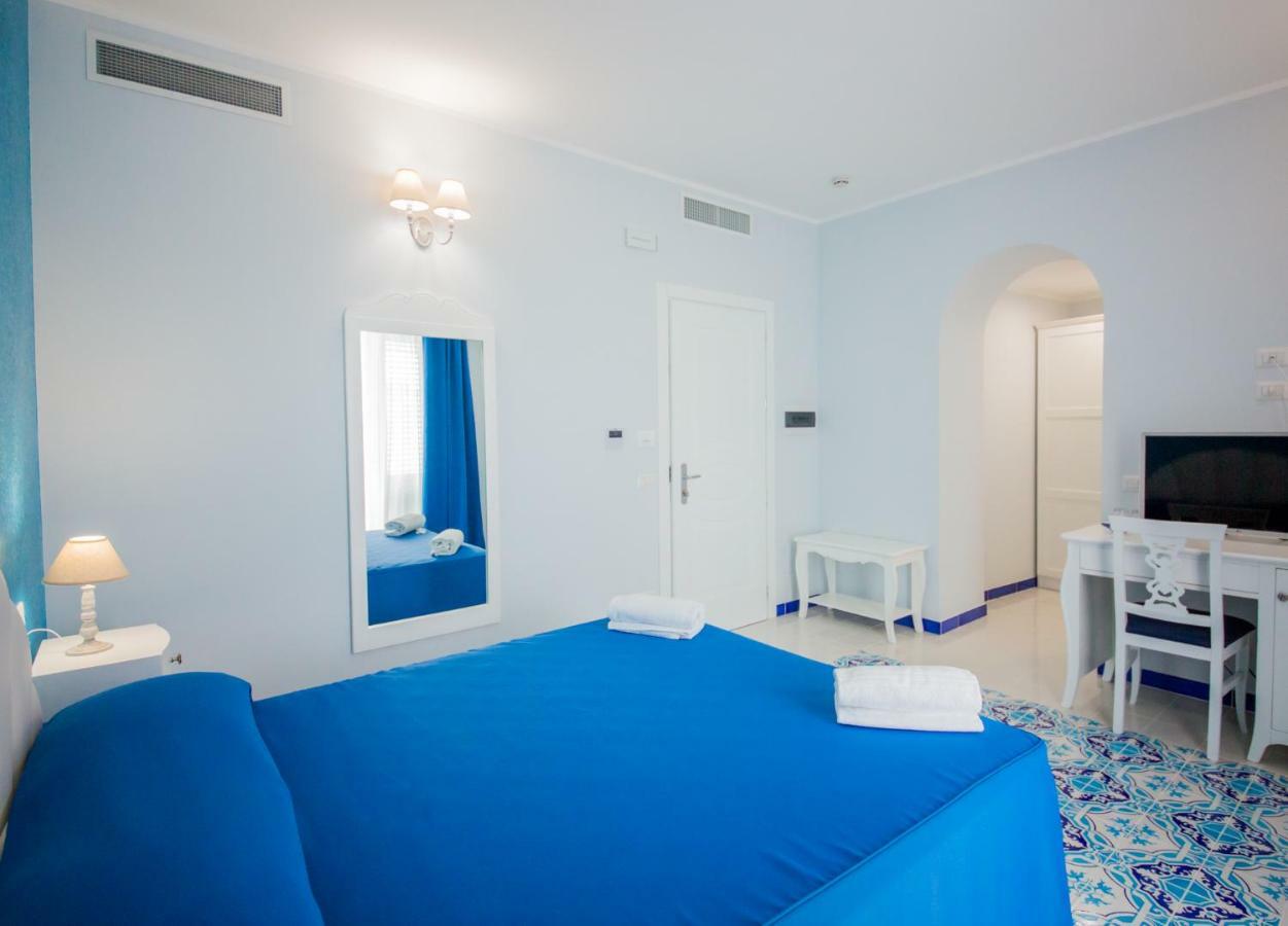 Odysseus Hotel Lipari  Exterior photo