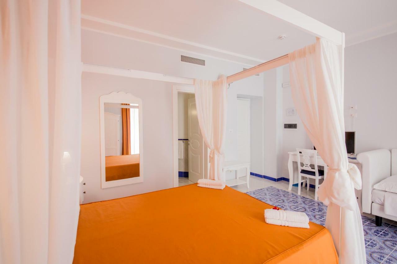 Odysseus Hotel Lipari  Exterior photo