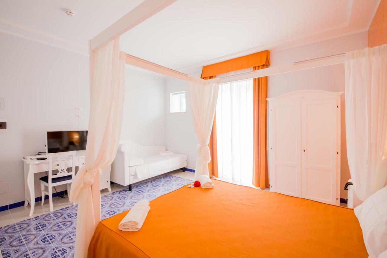 Odysseus Hotel Lipari  Exterior photo