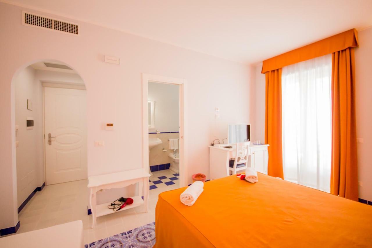 Odysseus Hotel Lipari  Exterior photo